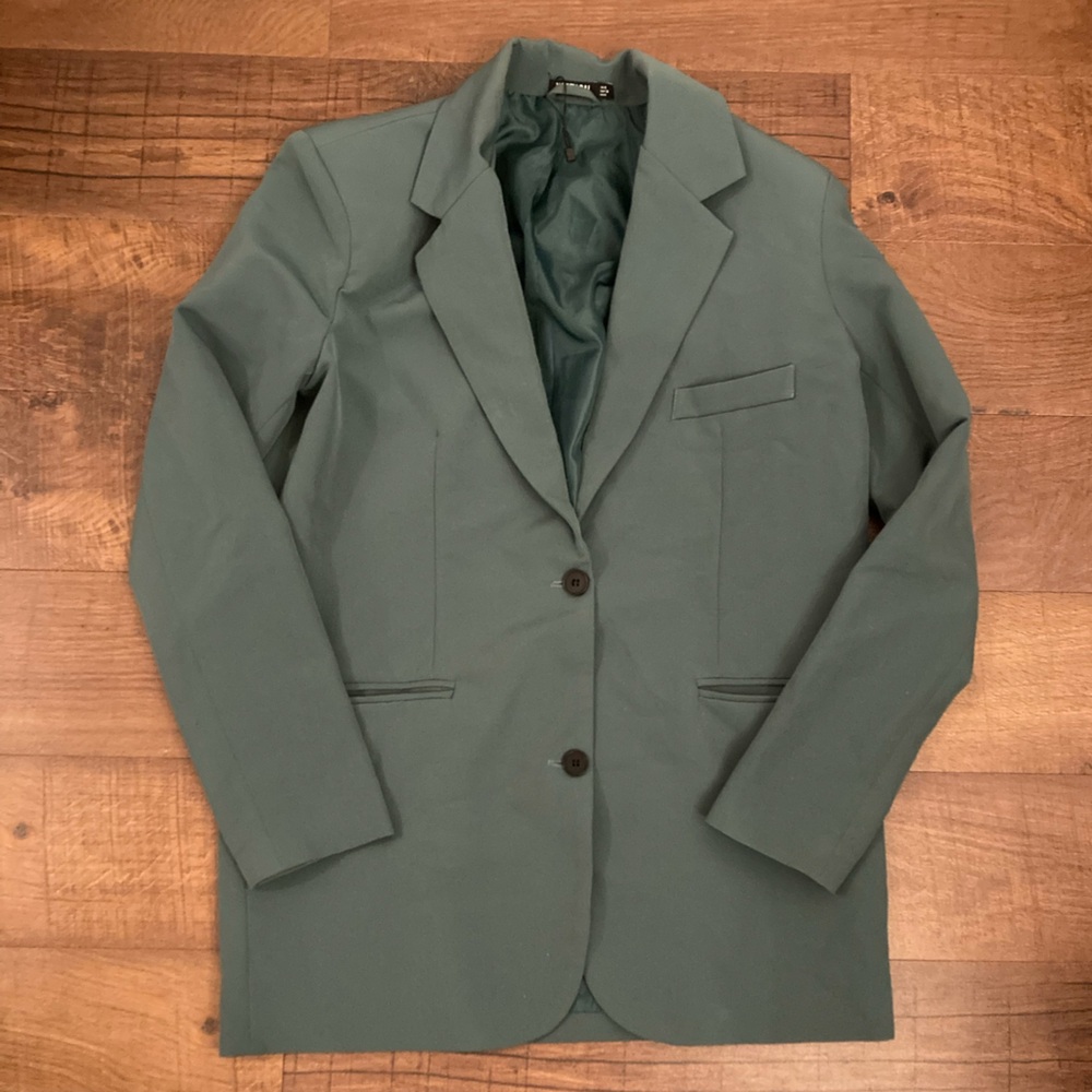 Nasty Gal Collection Muted Green Blazer Shoulder Pads Dark Academia Women’s 4